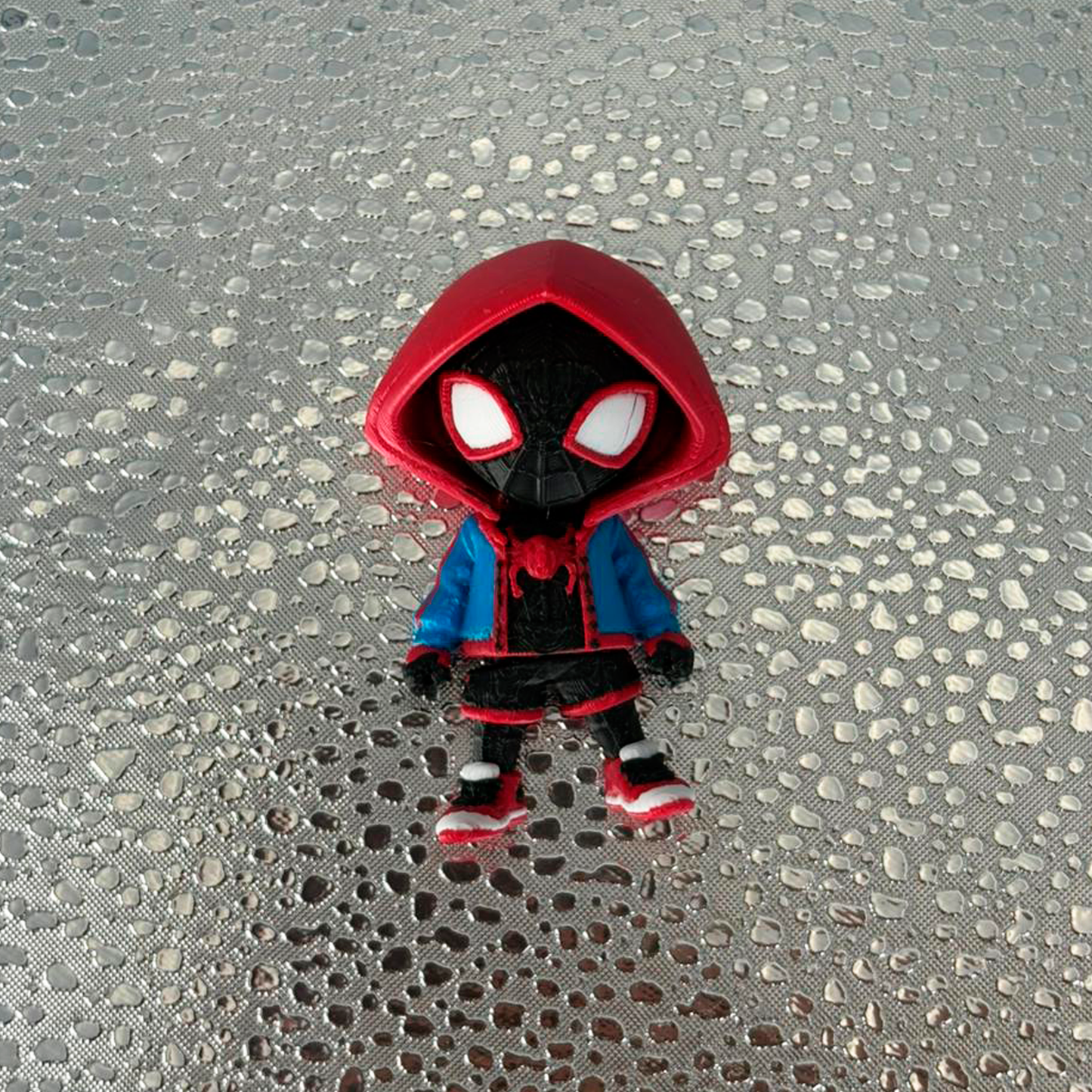 Mini Herói Urbano 3D – Edição Colecionável Geek | Impressão 3D Premium