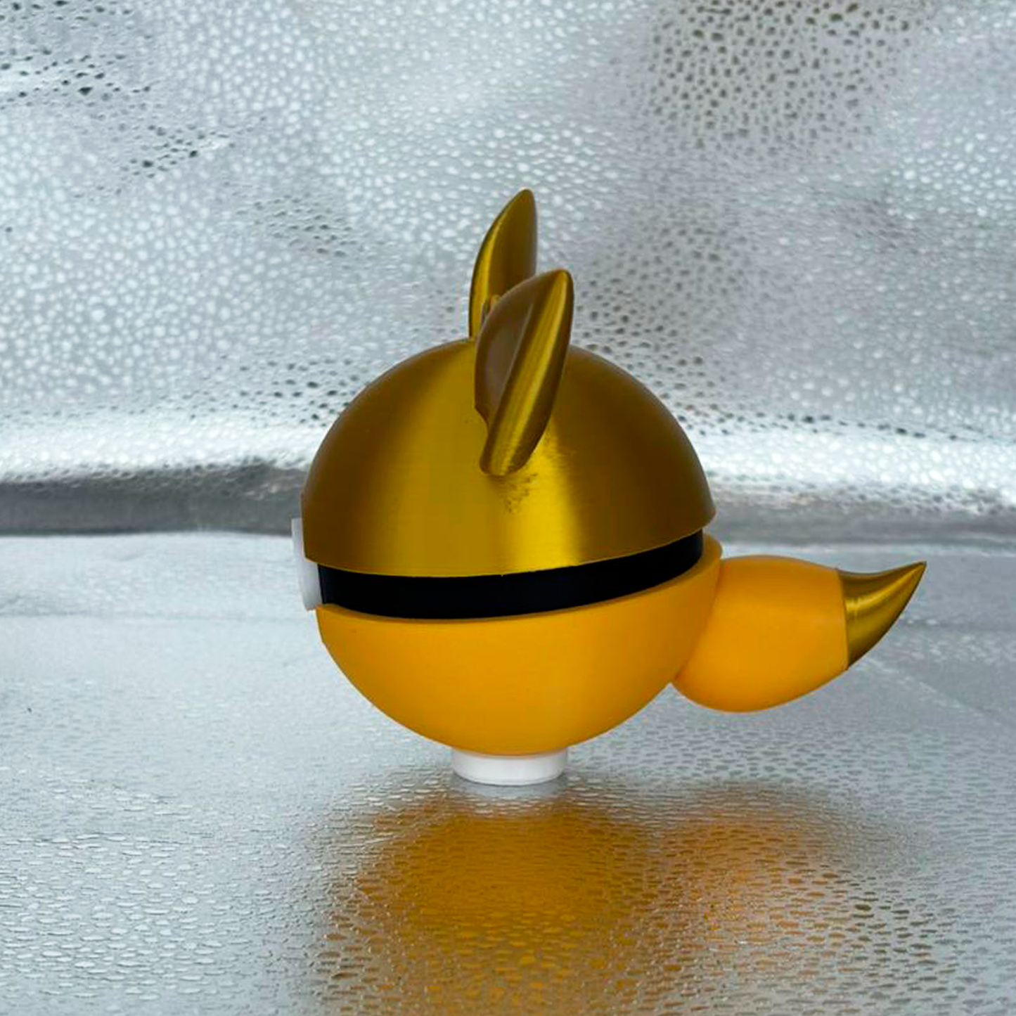 Pokeboll Dourada com Orelhas – Edição Especial | Coleção Pokeboll 3D